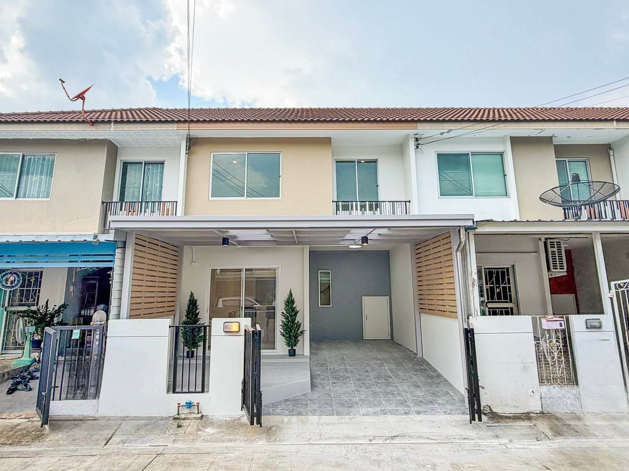 🏡 ทาวน์โฮม รีโนเวทใหม่ "พฤกษา 98 แก้วอินทร์-บางใหญ่" ต่อเติมครบ พร้อมเฟอร์ฯ | ราคา 2.19 ล้านบาท